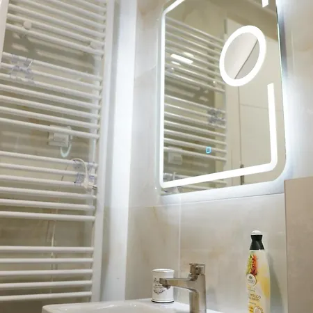 Rivendell Ridge - Na Stazi Apartman *